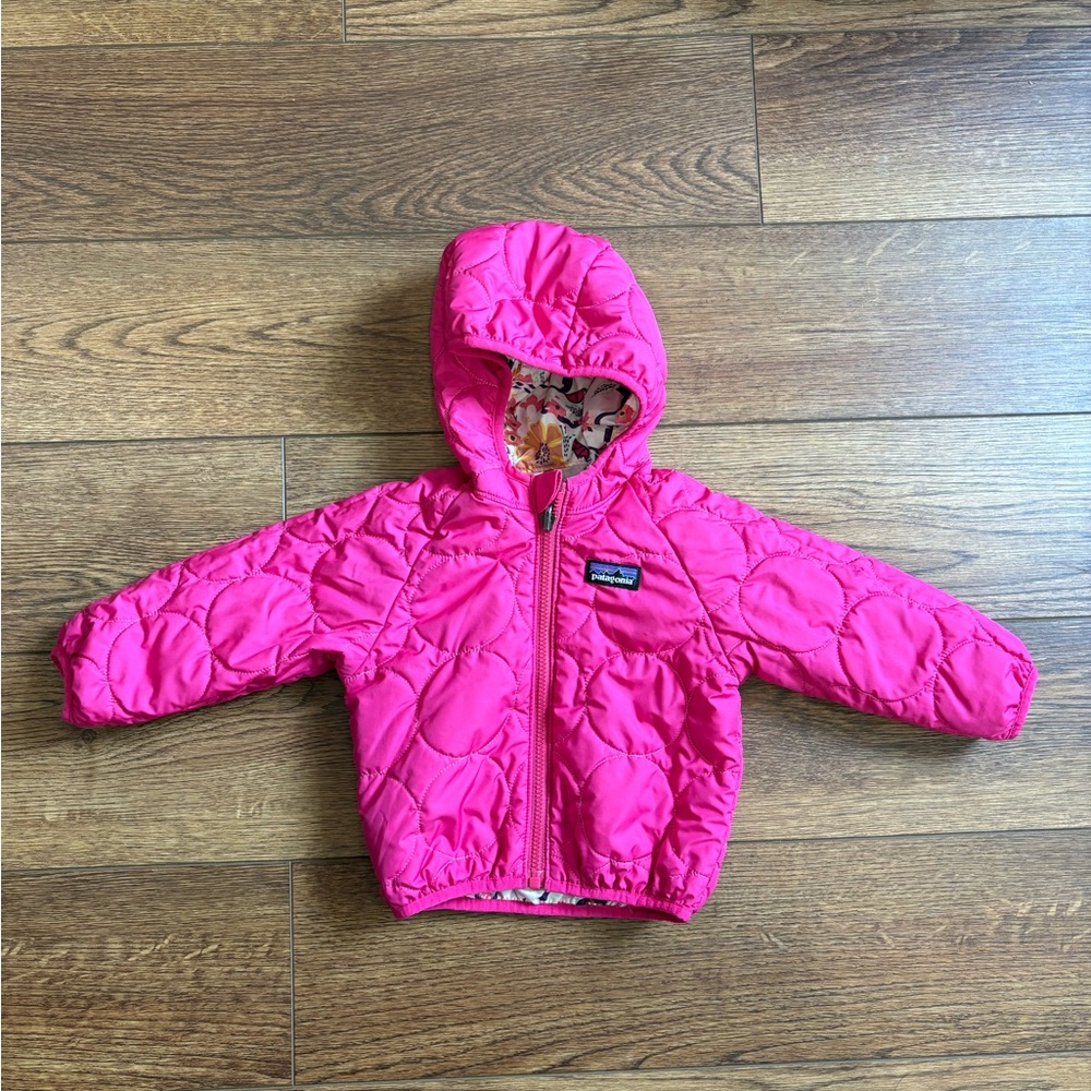 Patagonia Reversible Floral and Pink Baby Jacket Size 12-18 months - Picture 6 of 8